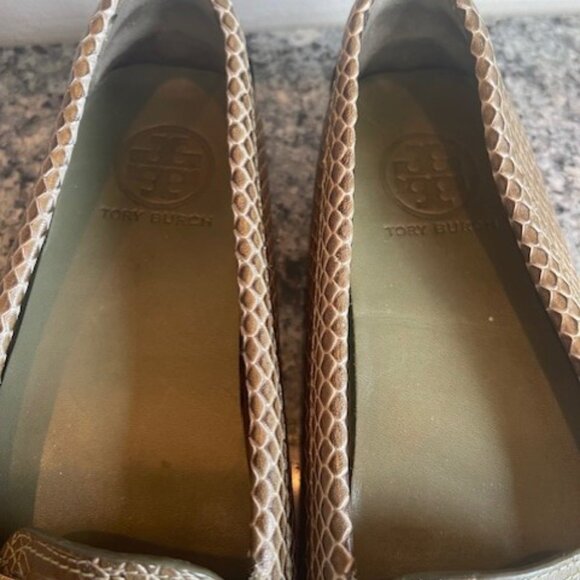 Tory Burch Driving Moccasin size 7 - Picture 4 of 4